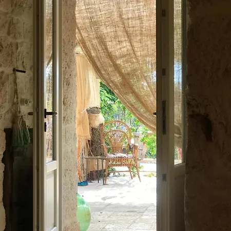 לינה וארוחת בוקר Boho @trullo Trelisa *
