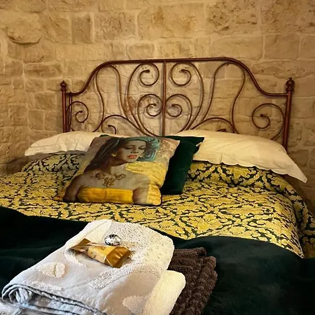 לינה וארוחת בוקר Boho @trullo Trelisa *